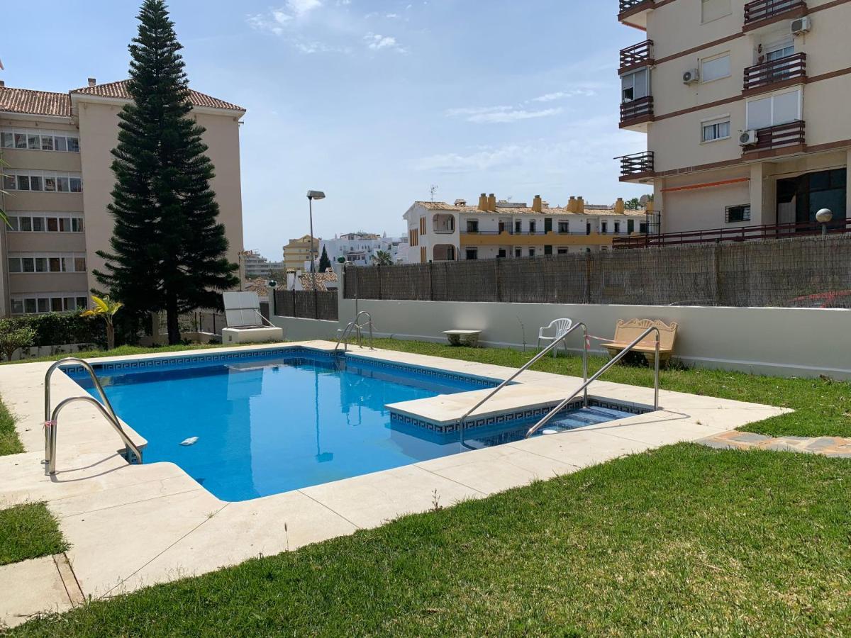 Tulipanes Benalmadena - Parking Privado Apartment ภายนอก รูปภาพ