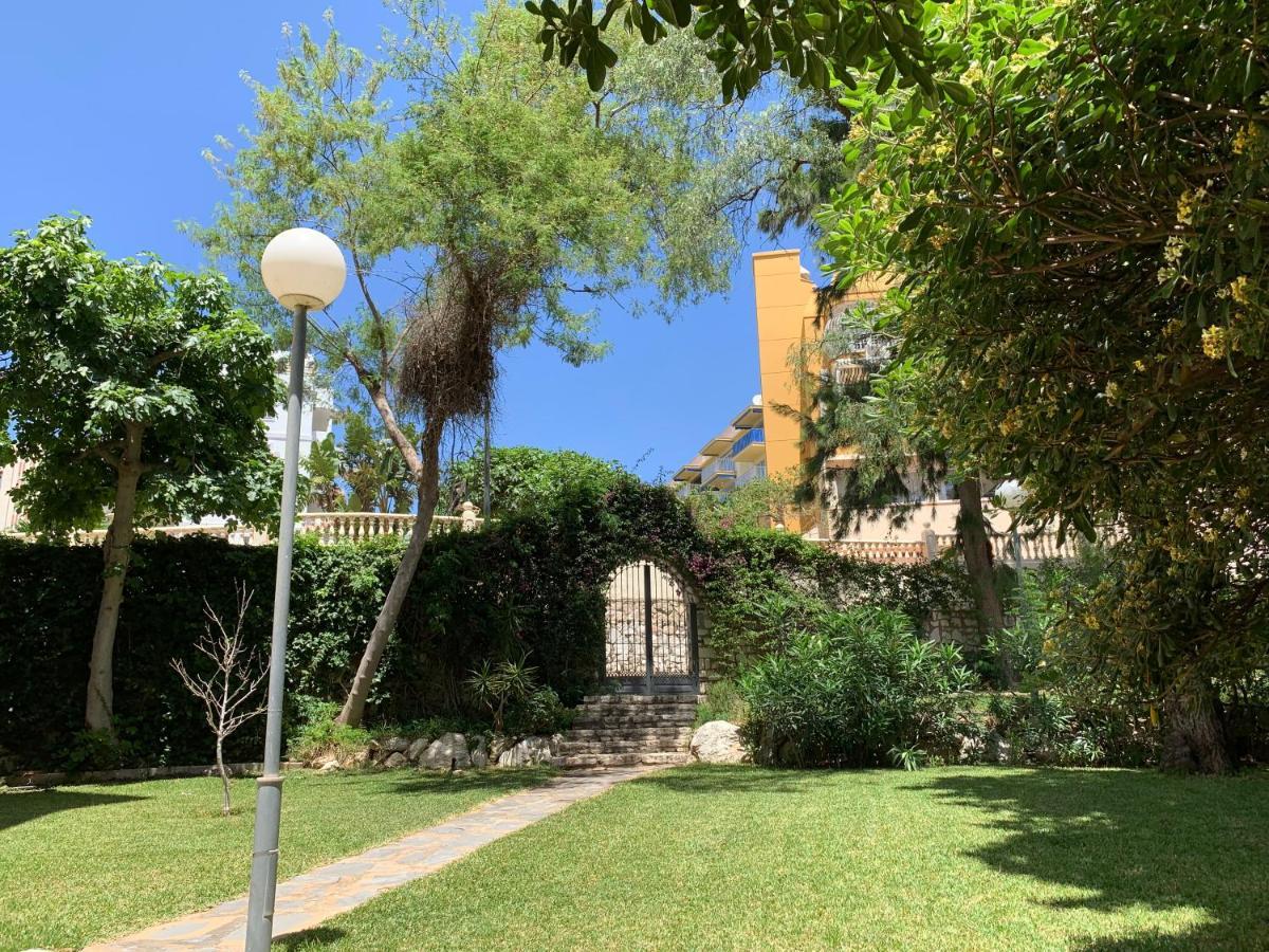Tulipanes Benalmadena - Parking Privado Apartment ภายนอก รูปภาพ