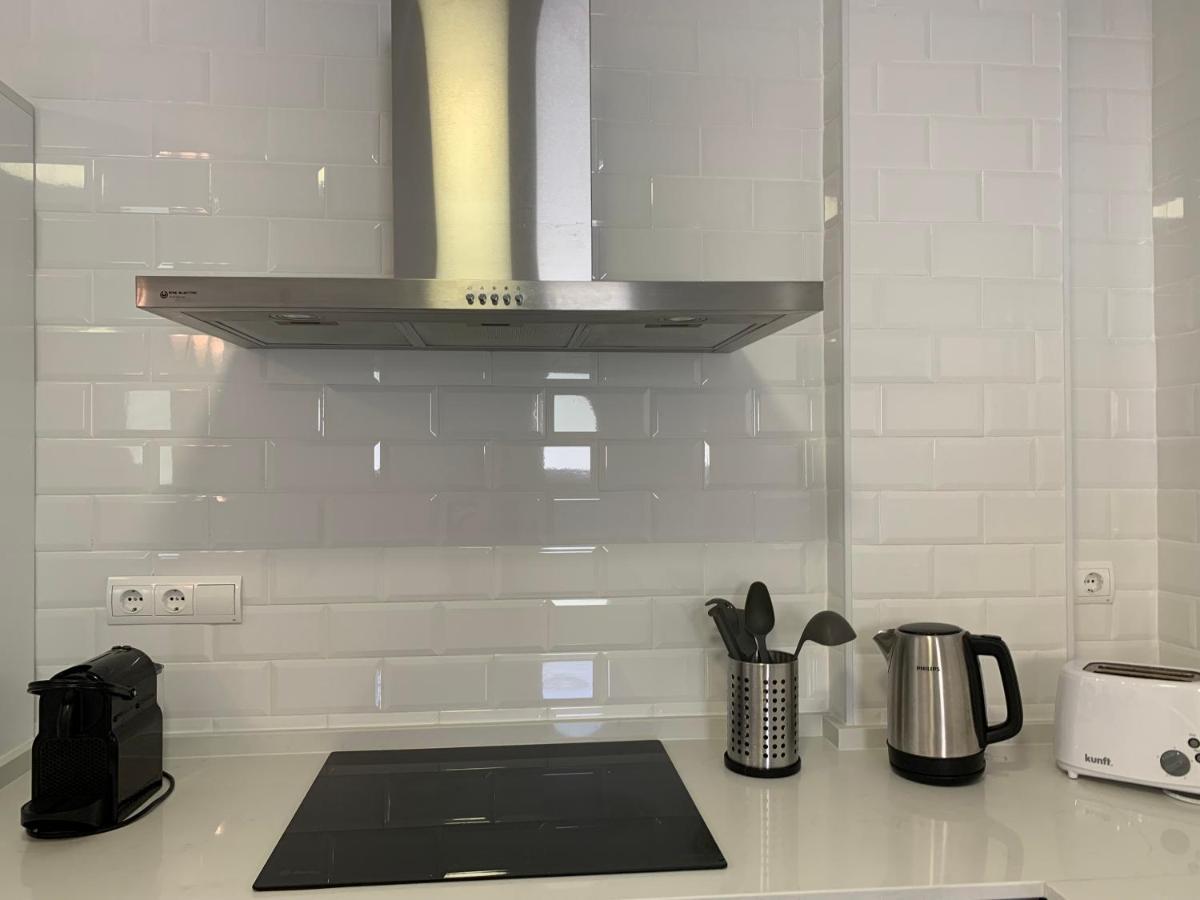 Tulipanes Benalmadena - Parking Privado Apartment ภายนอก รูปภาพ